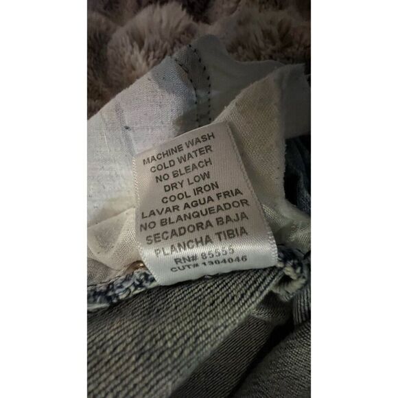 Revolve Pistola Women’s Ultra flare Leg  Distressed Pants- Fray /RawHem, Size 28 - Picture 14 of 14